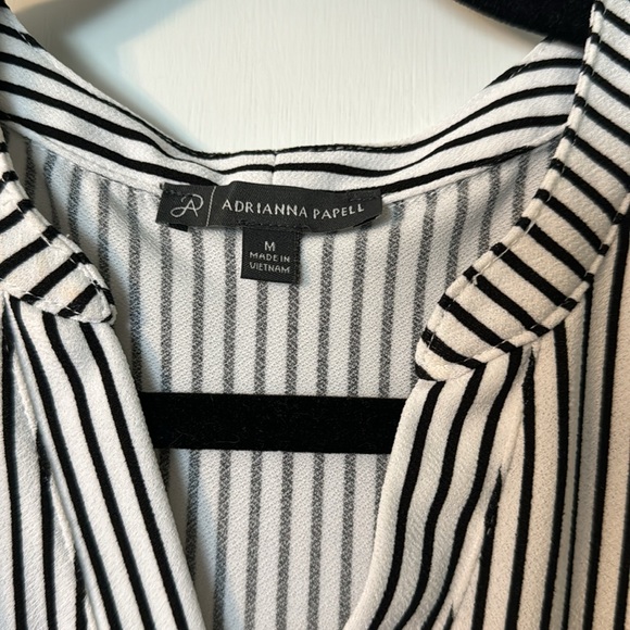 Adrianna Papel size medium black-and-white blouse - Picture 2 of 3